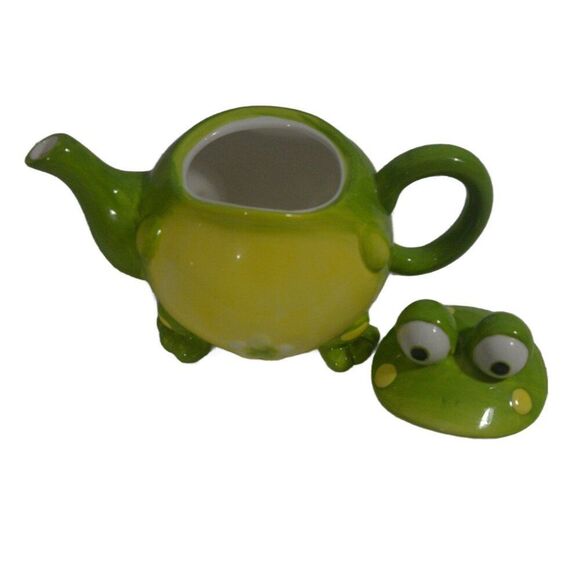 Toby the Toad Frog Teapot Hand Painted Ceramic Burton & Burton - Picture 3 of 3